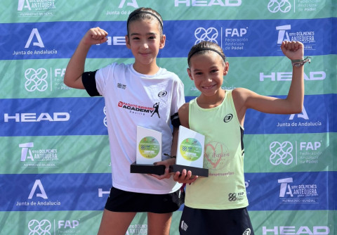 Indira Esquivel gana con su pareja la 8º prueba del Circuito Andaluz de Menores benjamín