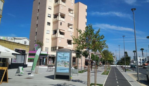 Rota renueva la Bandera Verde que reconoce su esfuerzo en el reciclaje de vidrio