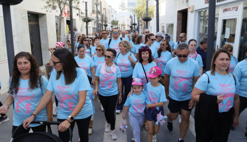 La Carrera y Marcha contra el C&aacute;ncer de Mama llenar&aacute; esta tarde las calles de Rota