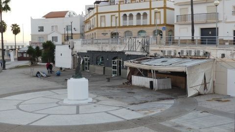 Bares de la muralla desmantelados