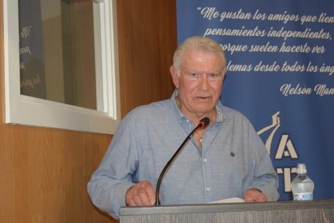 Prudente Arjona, poeta roteño y representante de Ateneo Rota