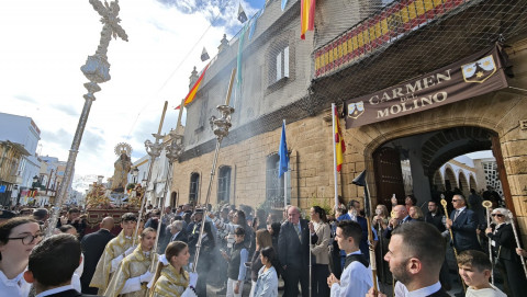 La virgen del Carmen llega a su nueva casa en Rota, en el barrio del Molino