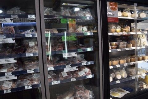 Productos encurtidos, charcurtería y quesos de 'San Antonio'