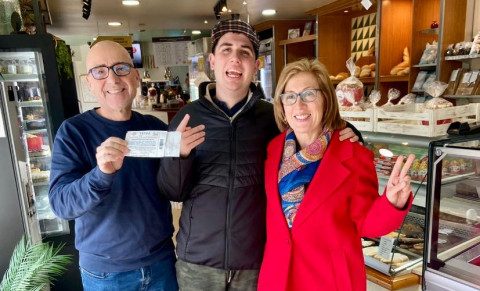 Ya ponemos cara al ganador del sorteo del 75 aniversario de San Antonio, con m&aacute;s de 16.000 euros en regalos